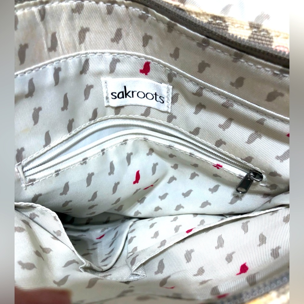 NWOT Sakroots Convertible Backpack/ Cross body bag/ shoulder bag - Picture 4 of 9